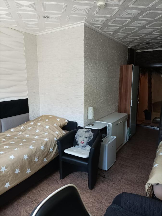 Fitness Pension Sulingen Екстериор снимка